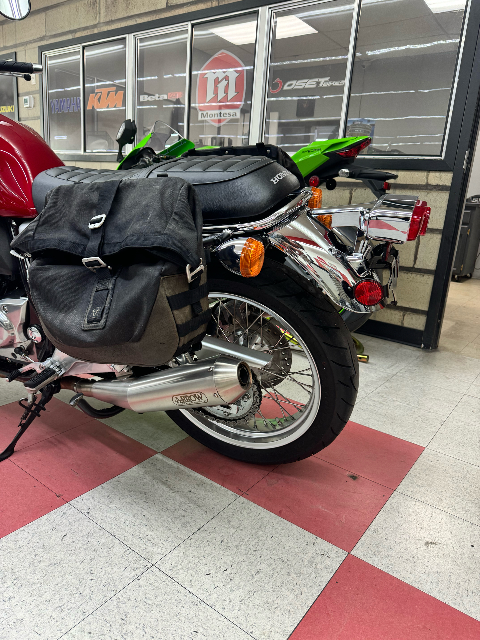 2017 Honda CB1100 EX in Colorado Springs, Colorado - Photo 2