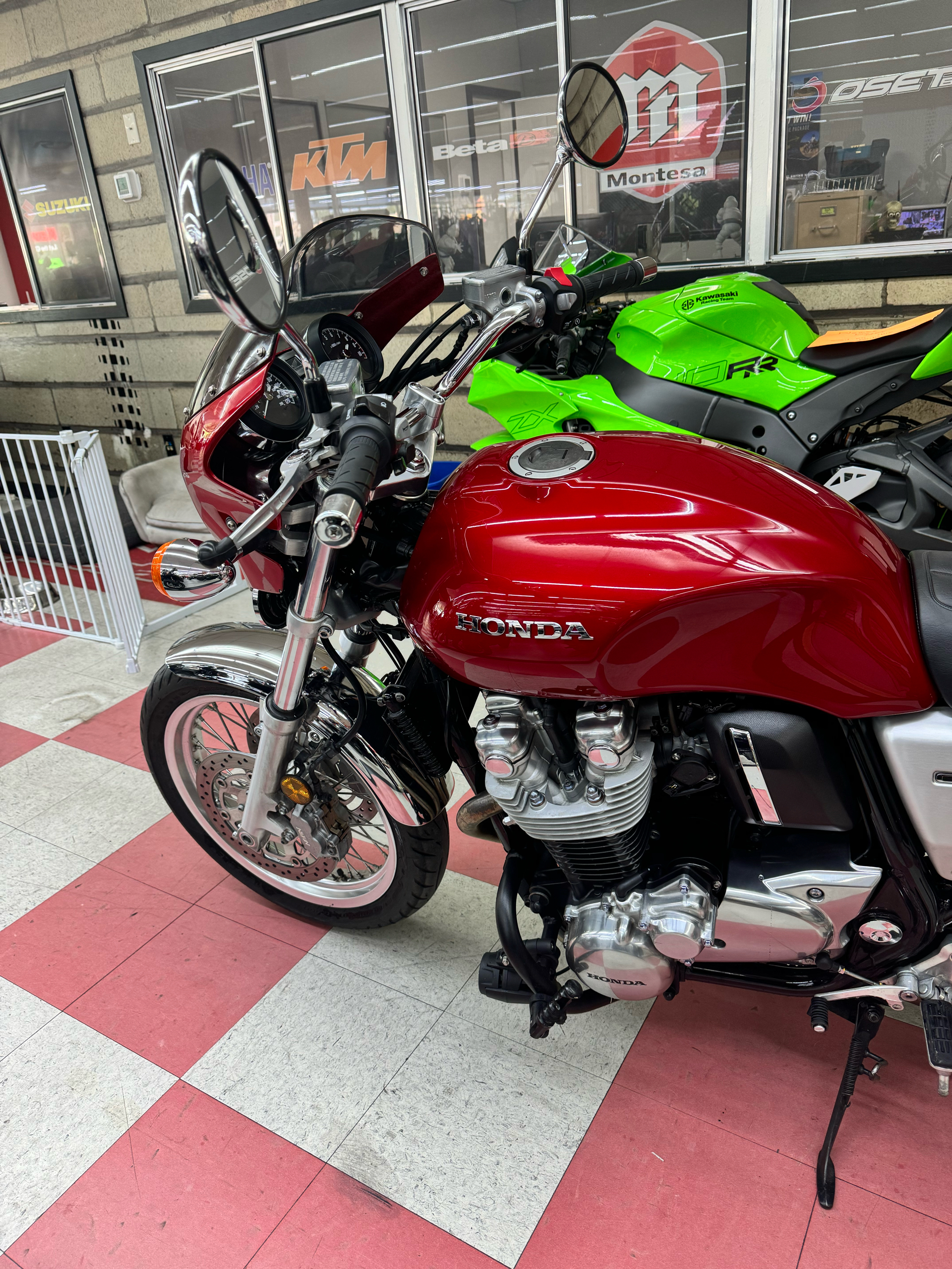 2017 Honda CB1100 EX in Colorado Springs, Colorado - Photo 3