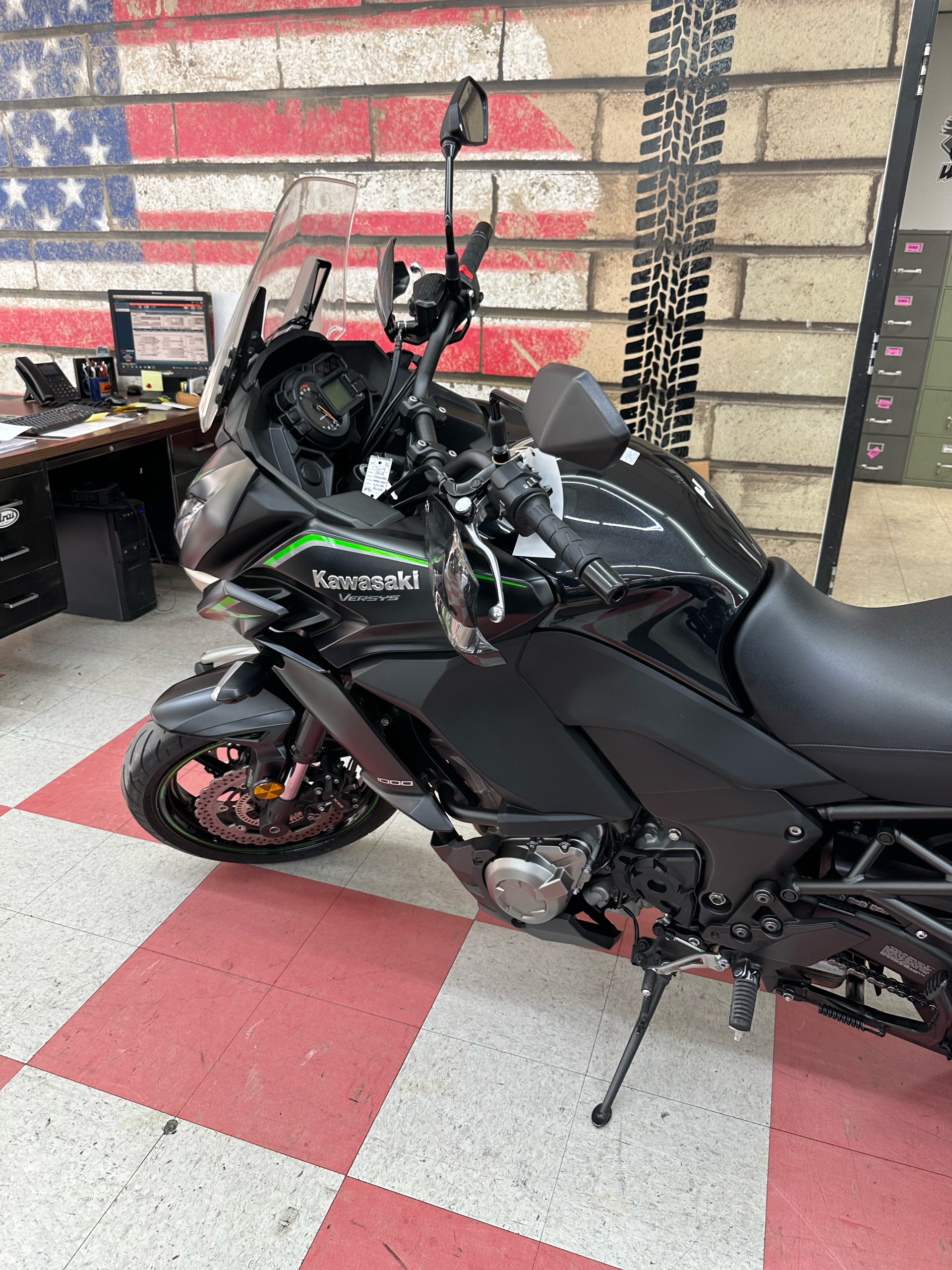 2018 Kawasaki Versys 1000 LT in Colorado Springs, Colorado - Photo 2