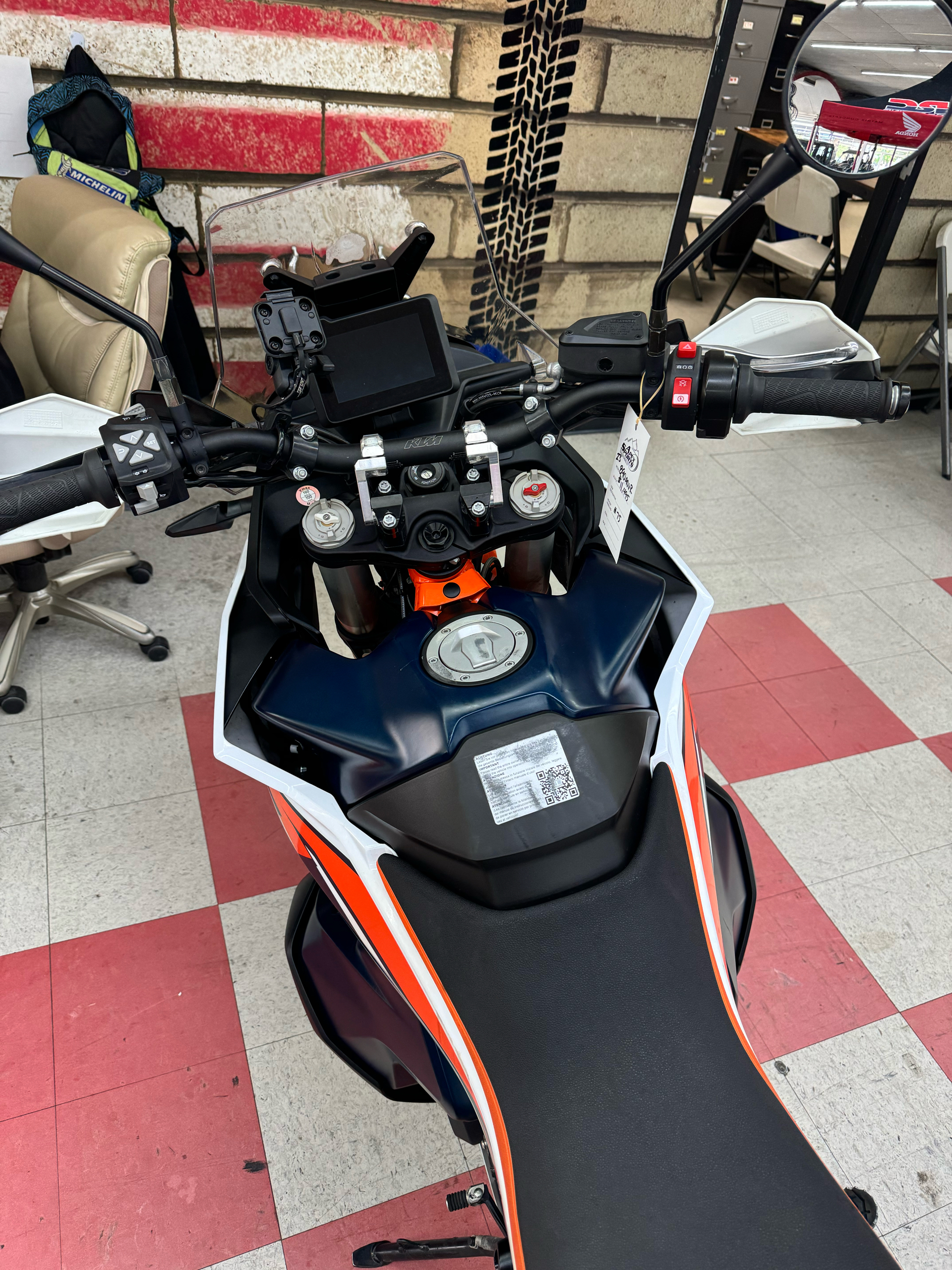 2023 KTM 890 Adventure R in Colorado Springs, Colorado - Photo 6