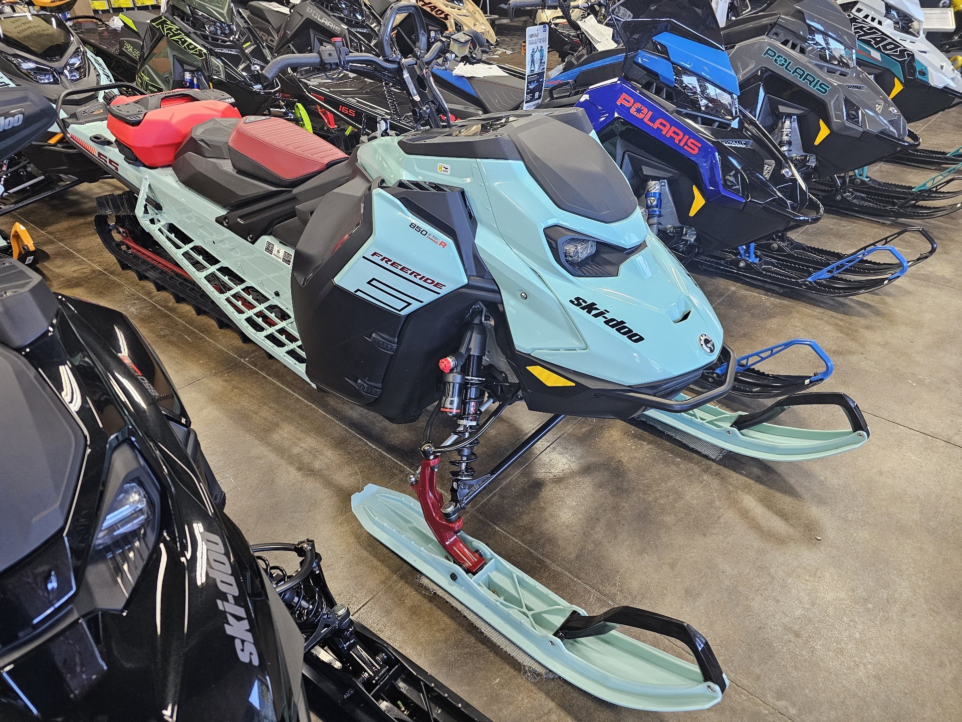 2024 Ski-Doo Freeride 165 850 E-TEC Turbo R SHOT PowderMax X-Light 3.0 w/ 10.25 in. Touchscreen HAC in Ponderay, Idaho - Photo 4