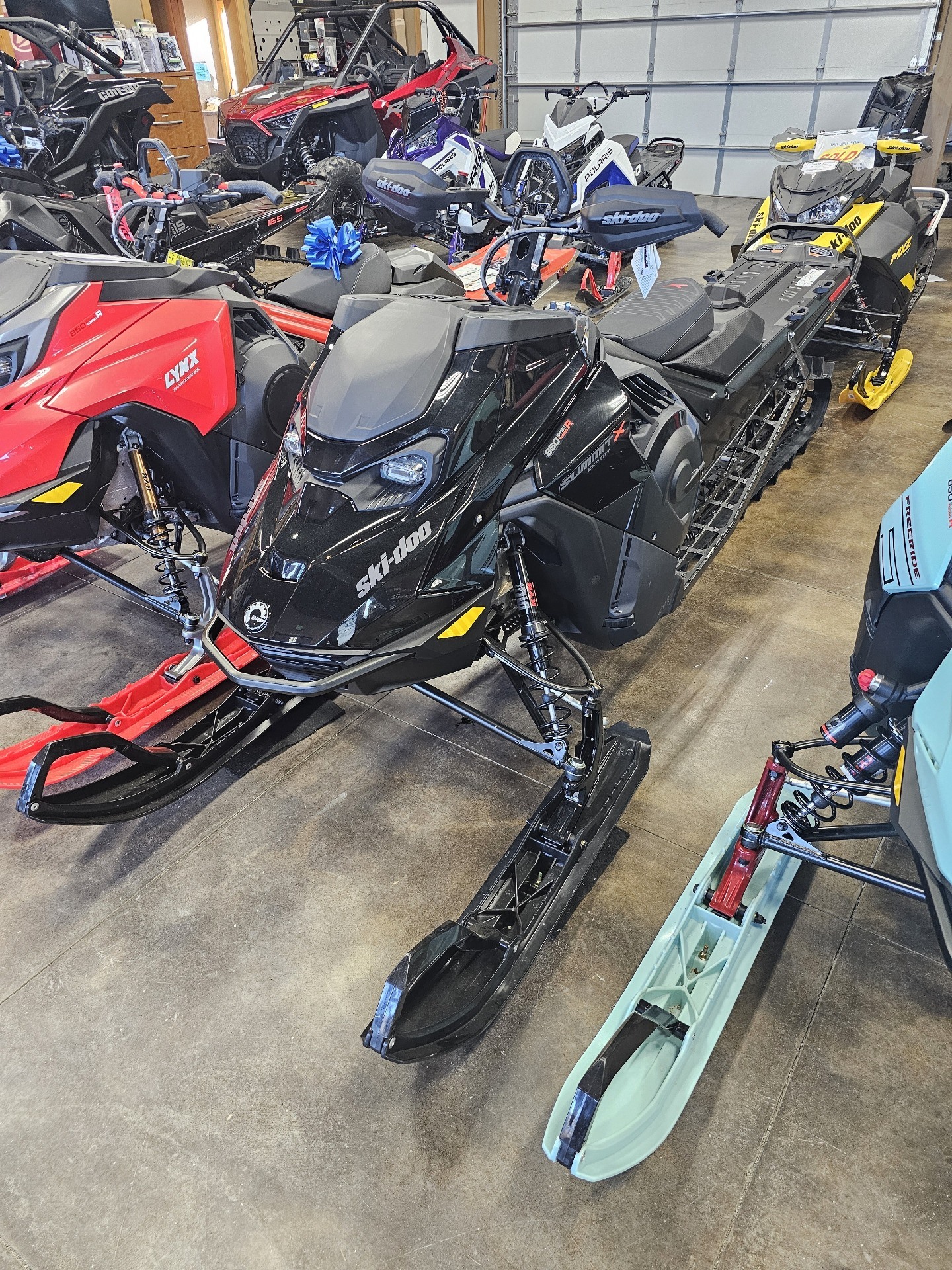 2024 Ski-Doo Summit X Expert 165 850 E-TEC Turbo R SHOT PowderMax X-Light 3.0 HAC in Ponderay, Idaho - Photo 1