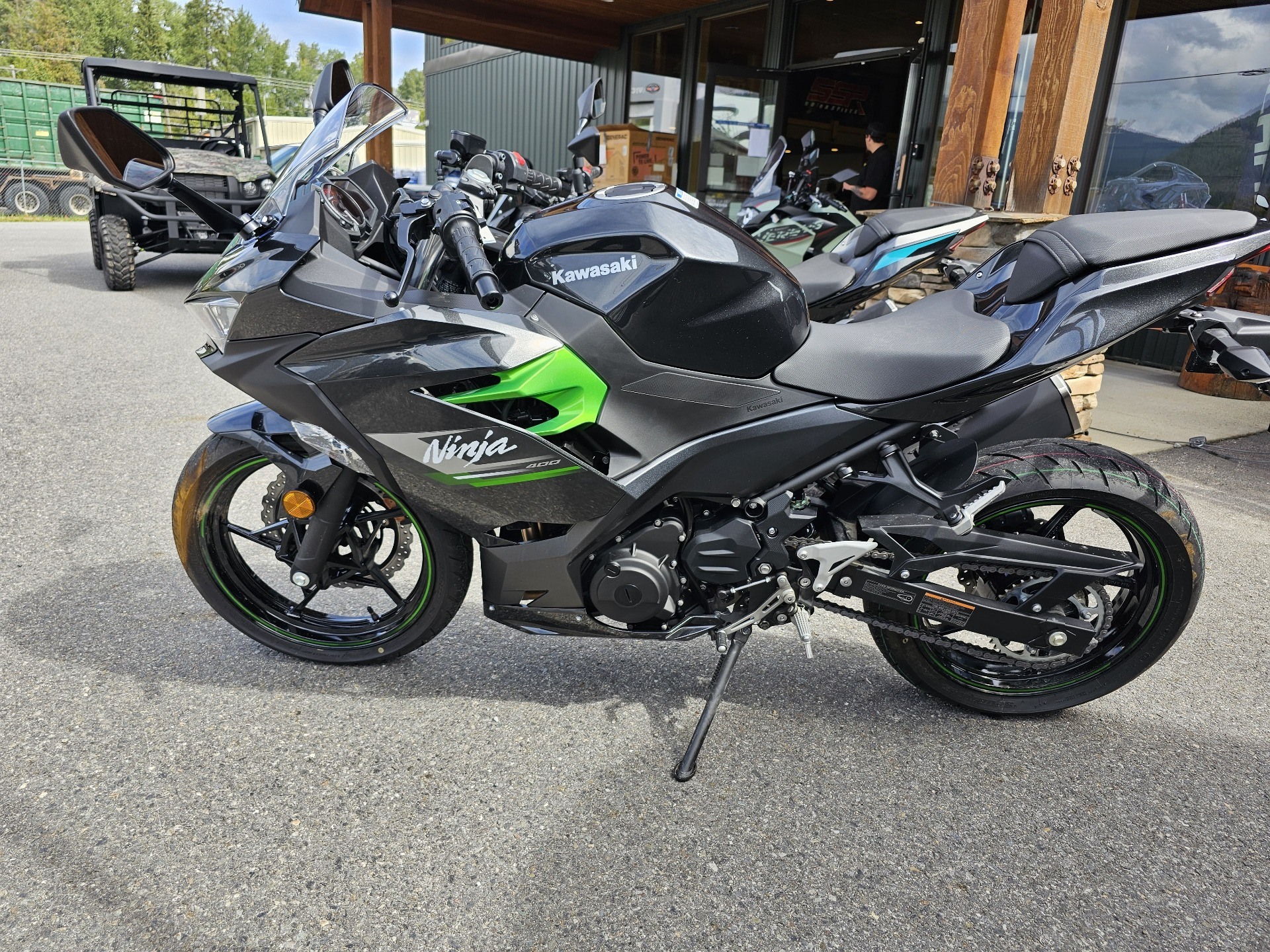 2023 Kawasaki Ninja 400 in Ponderay, Idaho - Photo 3