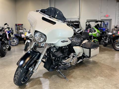 2022 Harley-Davidson Street Glide® in Eden Prairie, Minnesota - Photo 4