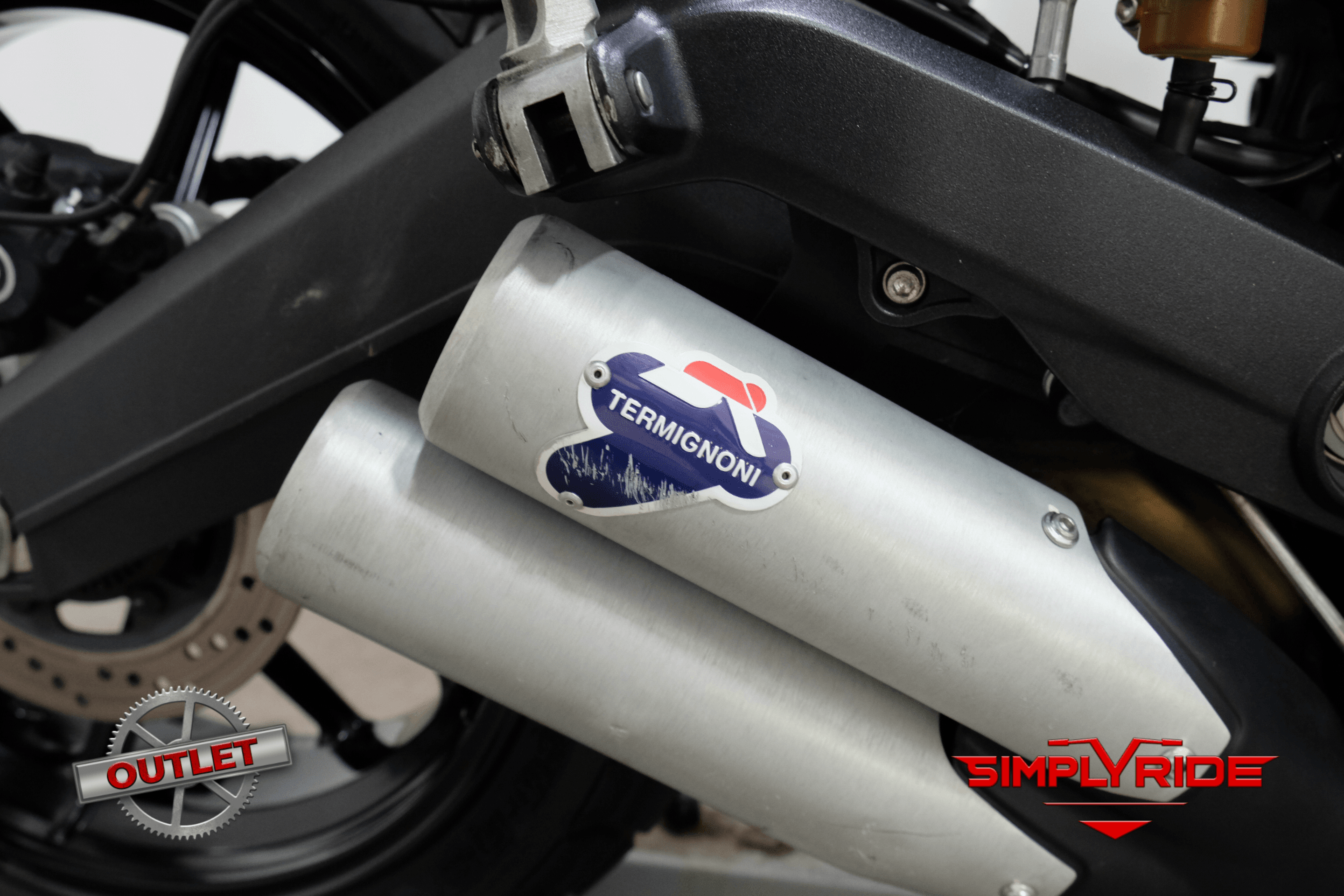 2016 Ducati Scrambler Full Throttle in Eden Prairie, Minnesota - Photo 15
