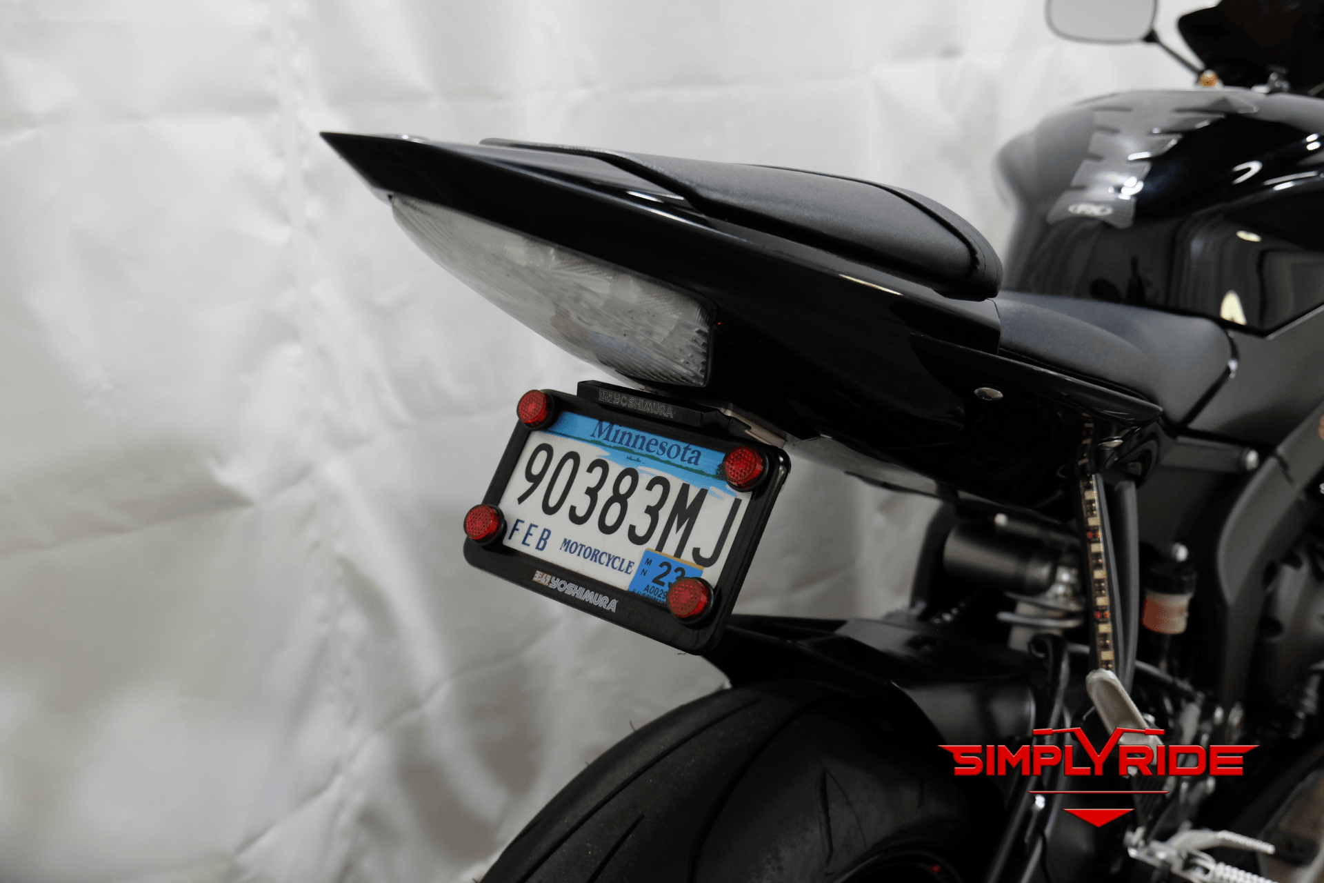 2015 Yamaha YZF-R6 in Eden Prairie, Minnesota - Photo 13