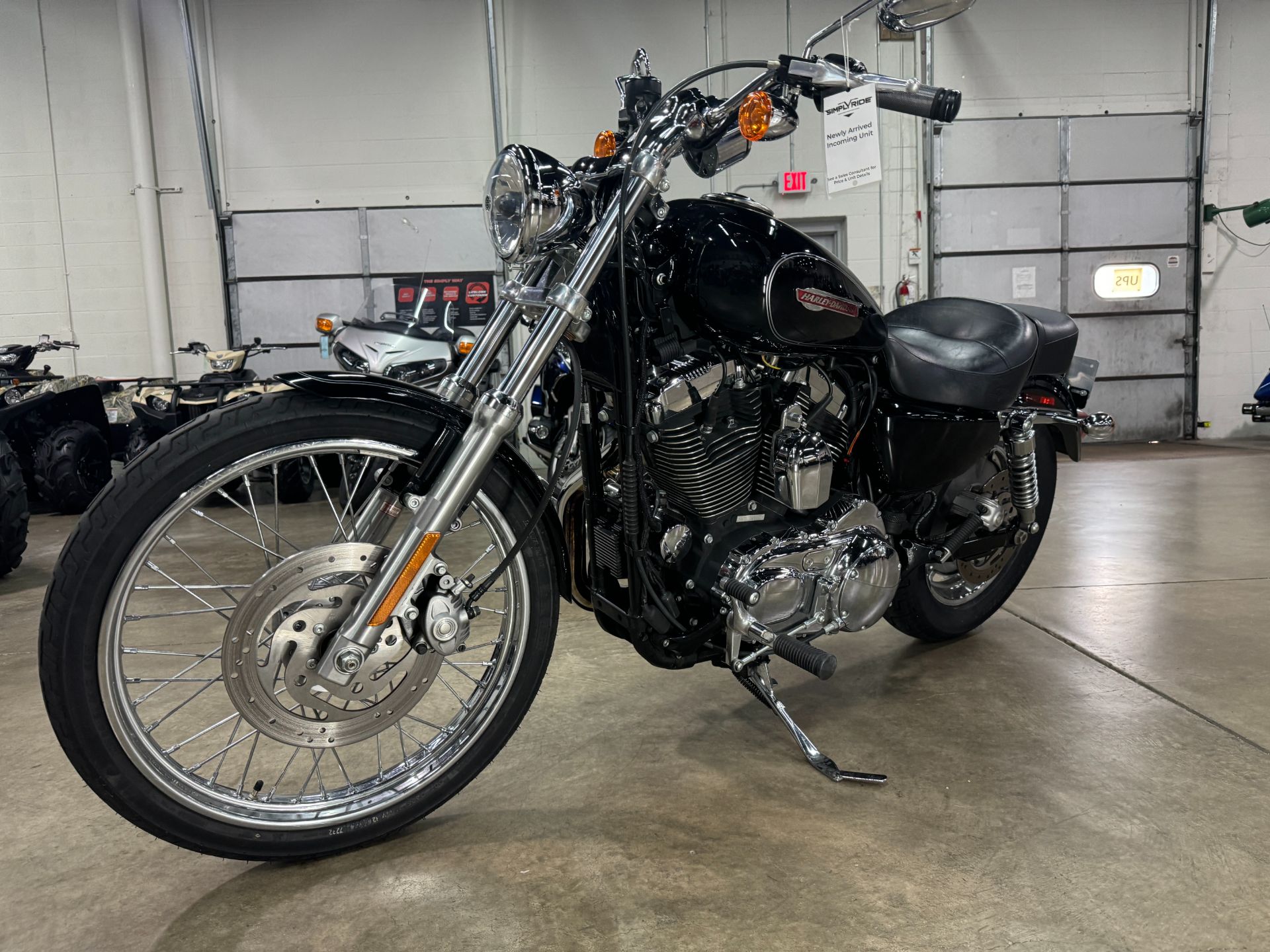 2009 Harley-Davidson Sportster 1200 Custom in Eden Prairie, Minnesota - Photo 7