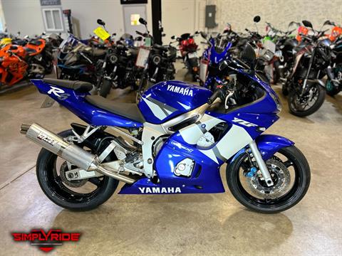 2002 Yamaha YZFR6 in Eden Prairie, Minnesota