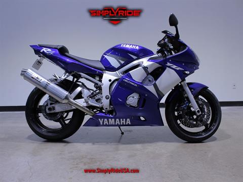 2002 Yamaha YZFR6 in Eden Prairie, Minnesota