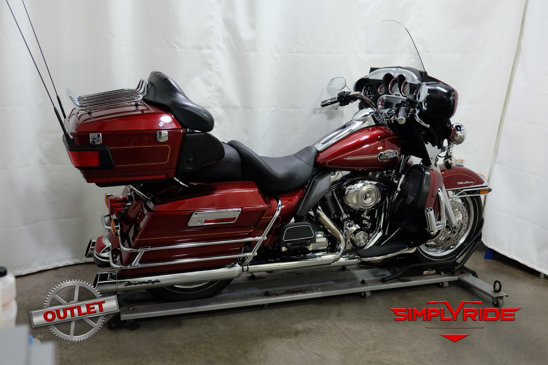 2010 Harley-Davidson Ultra Classic® Electra Glide® in Eden Prairie, Minnesota - Photo 8