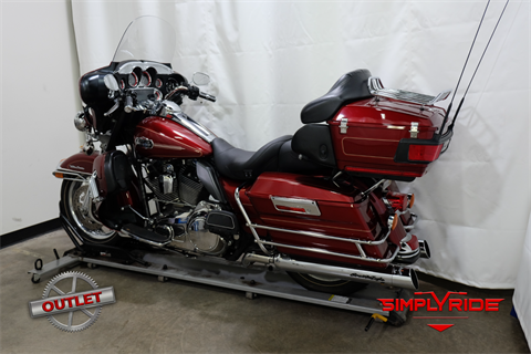 2010 Harley-Davidson Ultra Classic® Electra Glide® in Eden Prairie, Minnesota - Photo 6