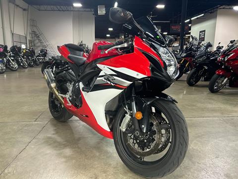 2013 Suzuki GSX-R600™ in Eden Prairie, Minnesota - Photo 2