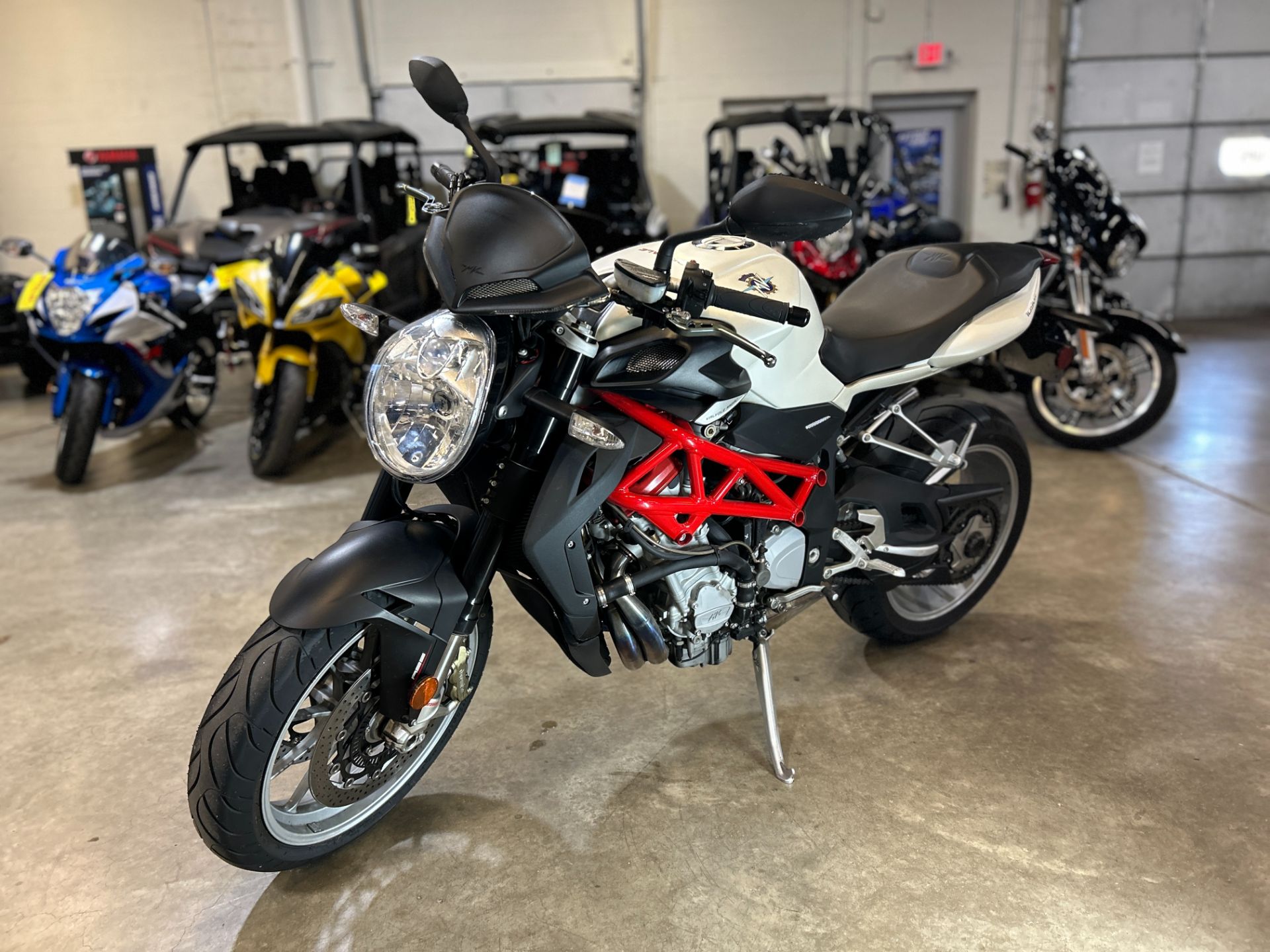 2013 MV Agusta Brutale 1090 in Eden Prairie, Minnesota - Photo 4