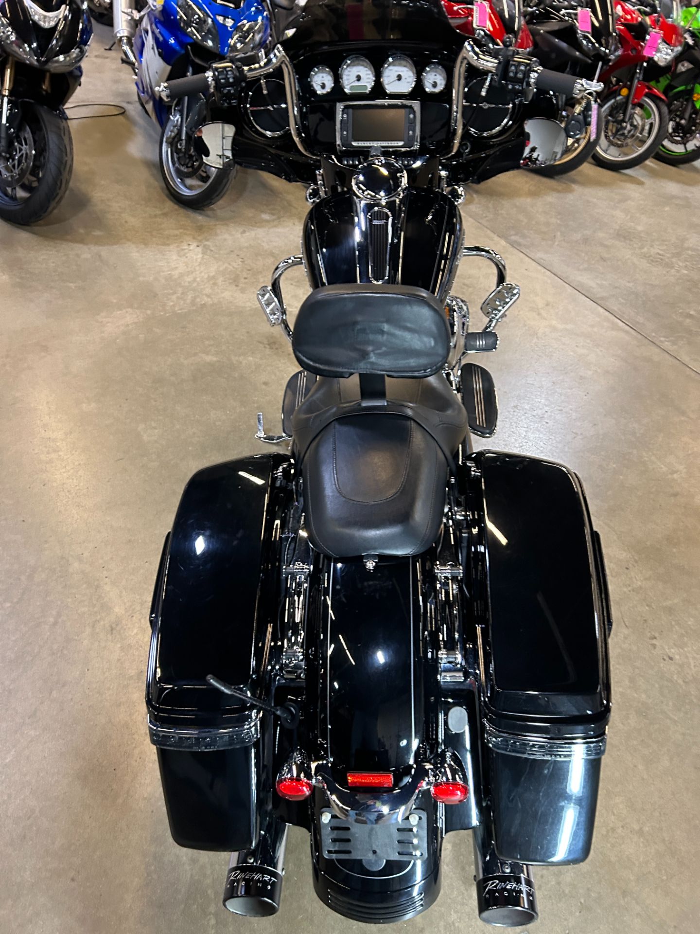 2015 Harley-Davidson Street Glide® Special in Eden Prairie, Minnesota - Photo 10