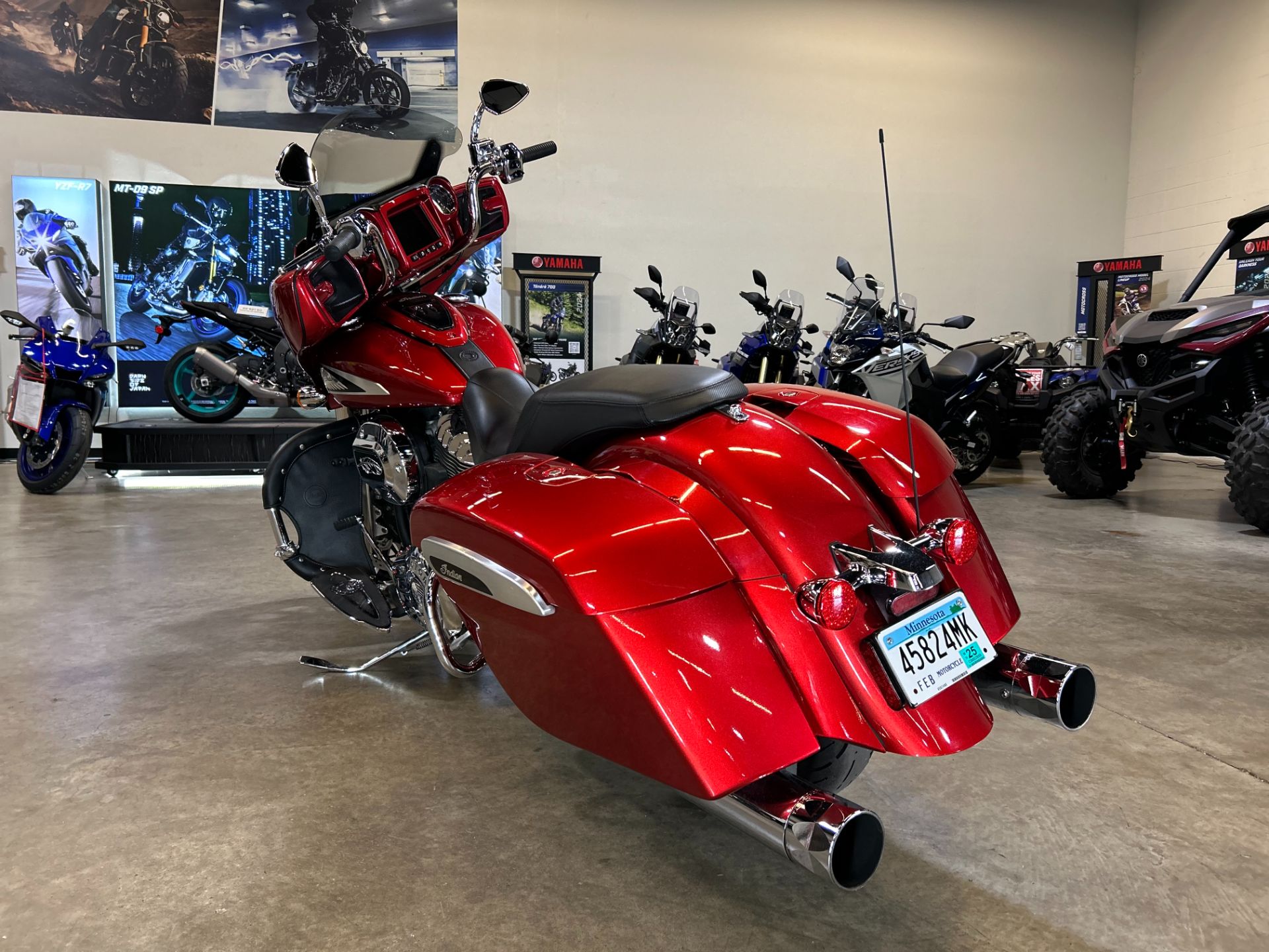 2019 Indian Motorcycle Chieftain® Limited ABS in Eden Prairie, Minnesota - Photo 5