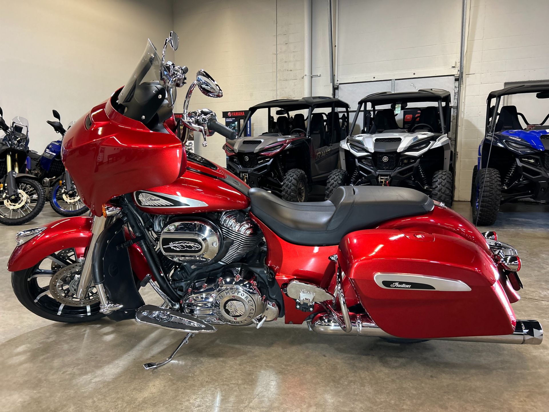 2019 Indian Motorcycle Chieftain® Limited ABS in Eden Prairie, Minnesota - Photo 4