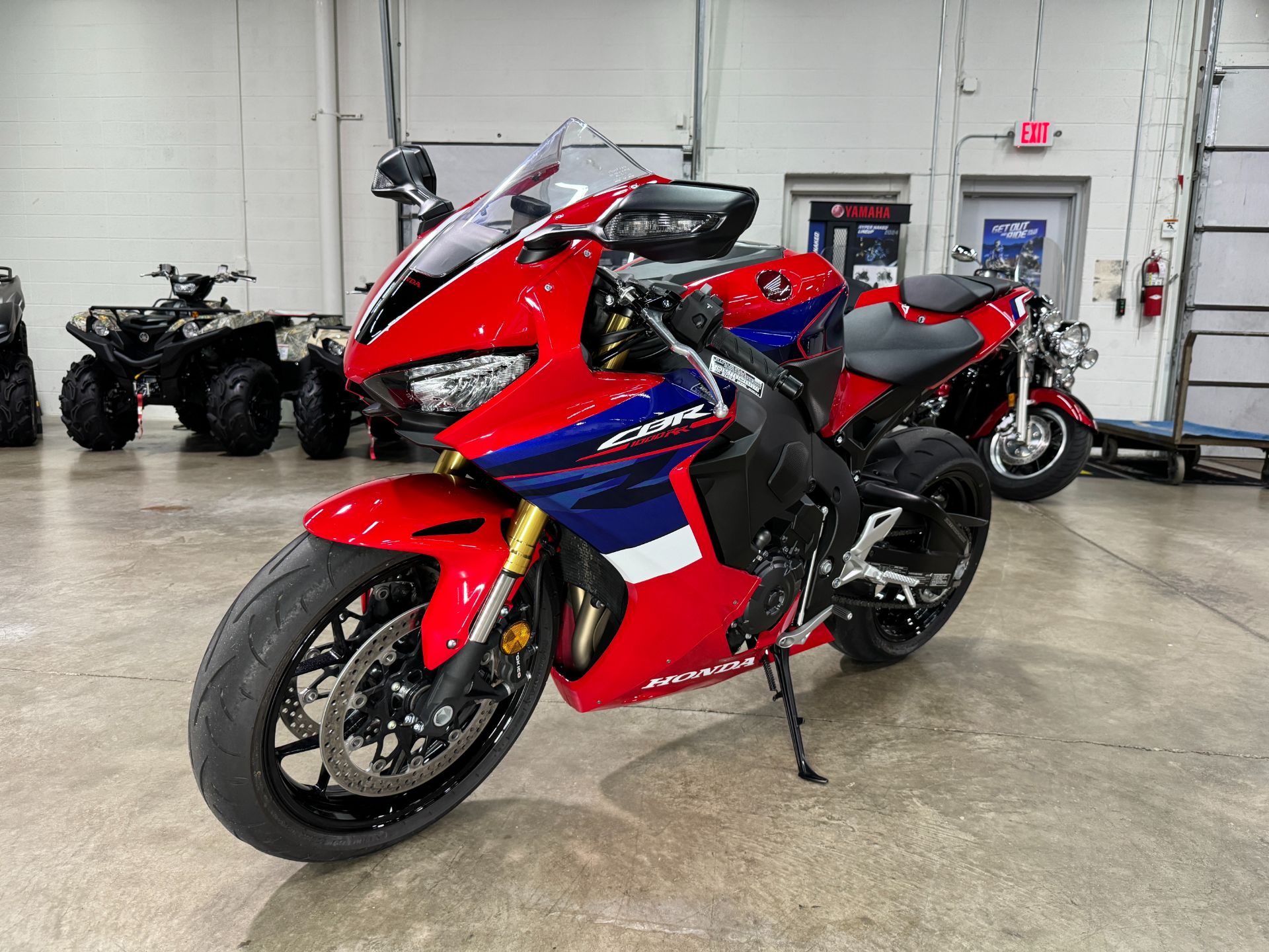 2022 Honda CBR1000RR ABS in Eden Prairie, Minnesota - Photo 6