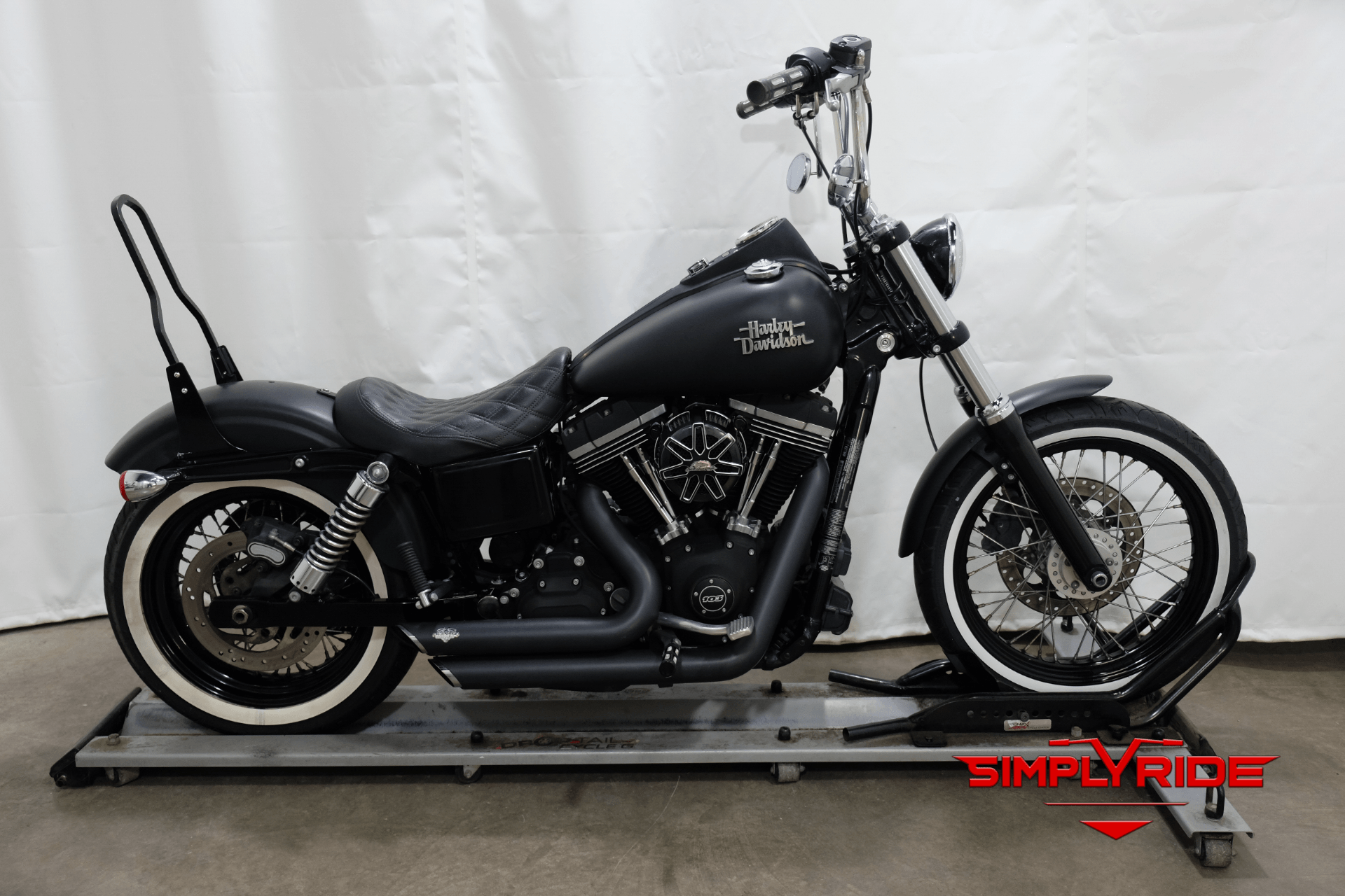 2015 Harley-Davidson Street Bob® in Eden Prairie, Minnesota - Photo 1