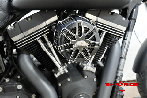 2015 Harley-Davidson Street Bob® in Eden Prairie, Minnesota - Photo 32