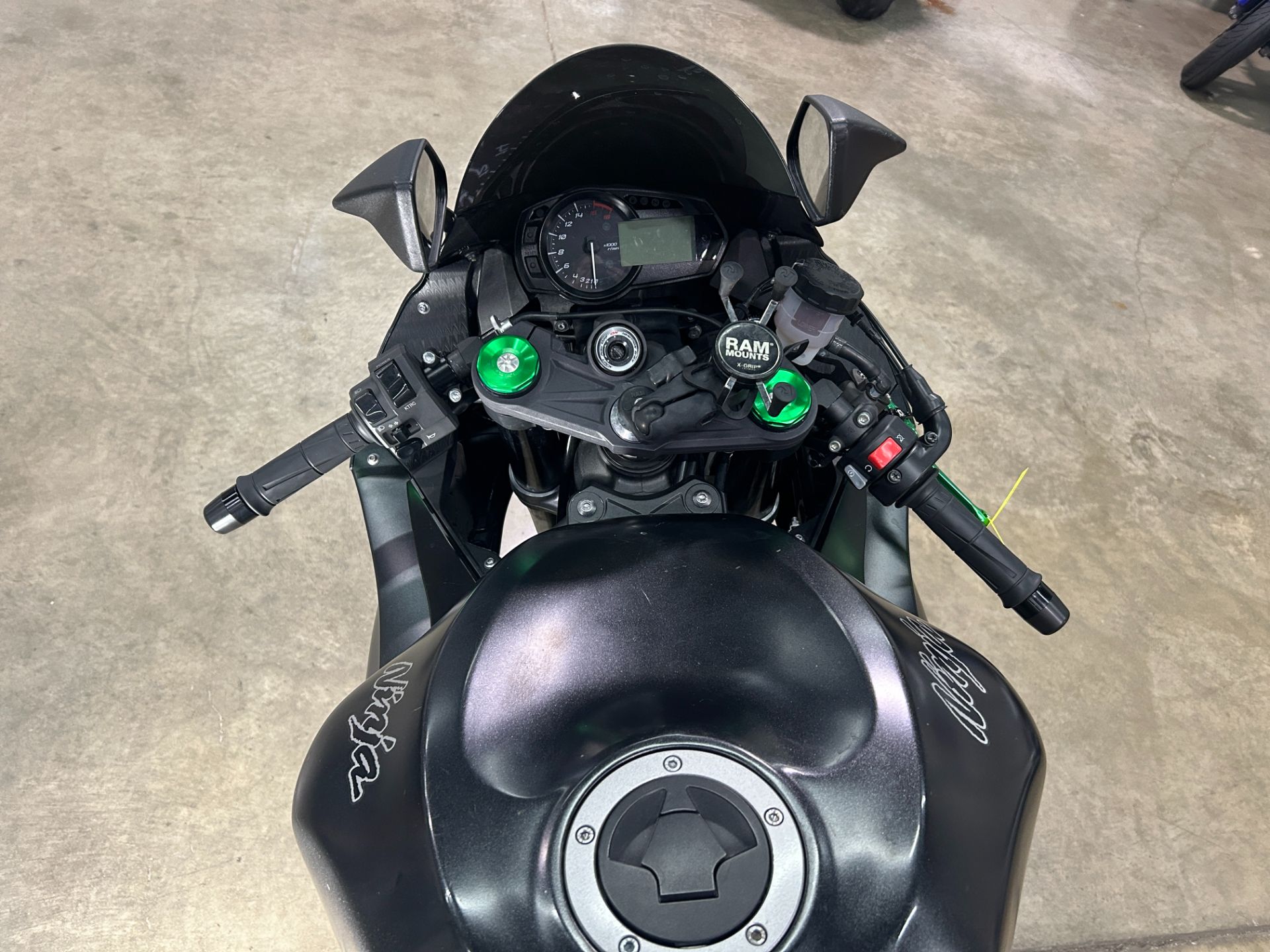 2016 Kawasaki Ninja ZX-6R in Eden Prairie, Minnesota - Photo 7