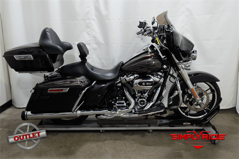 2017 Harley-Davidson Street Glide® Special in Eden Prairie, Minnesota - Photo 1