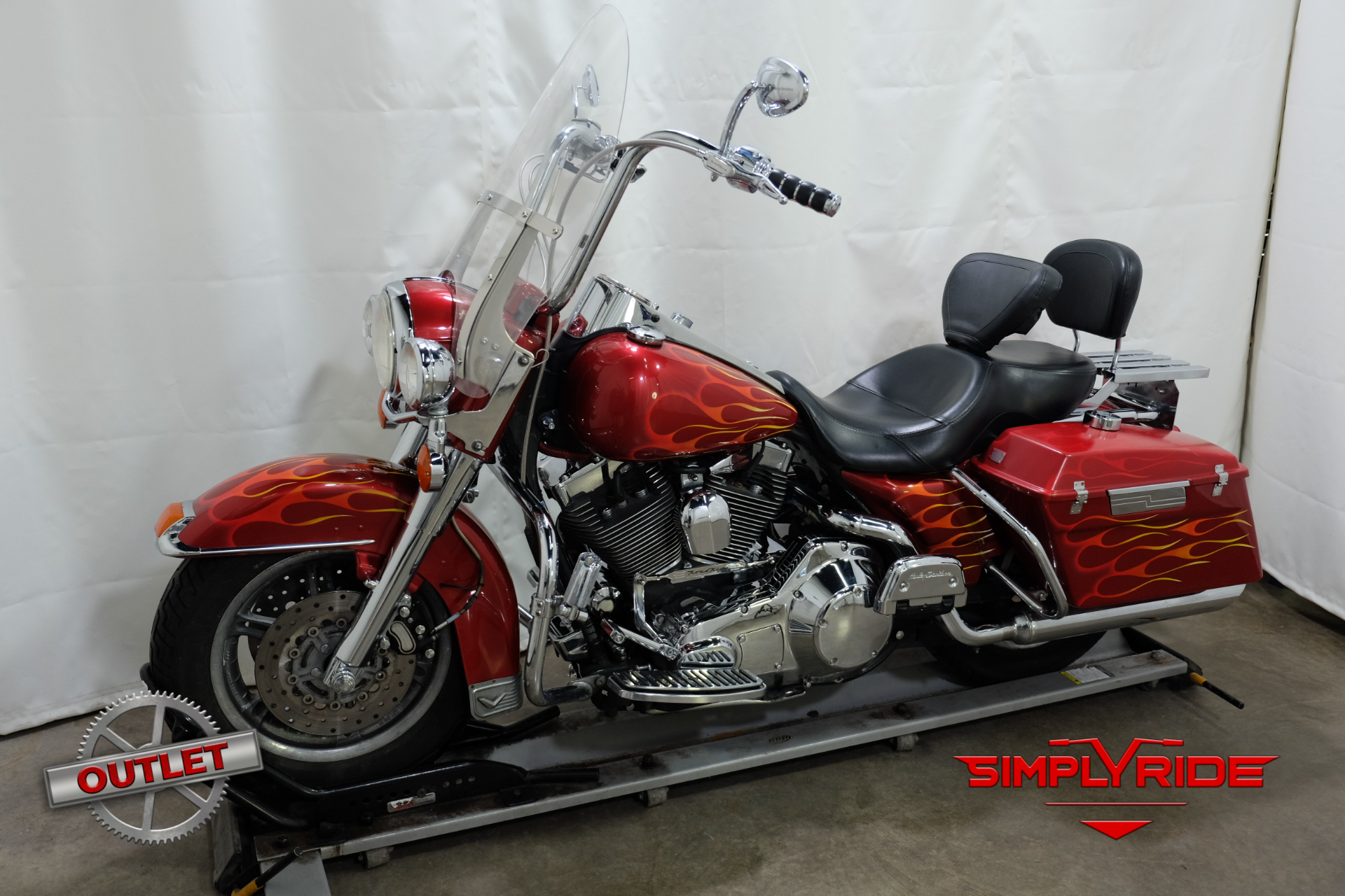 2001 Harley-Davidson FLHRCI Road King® Classic in Eden Prairie, Minnesota - Photo 4
