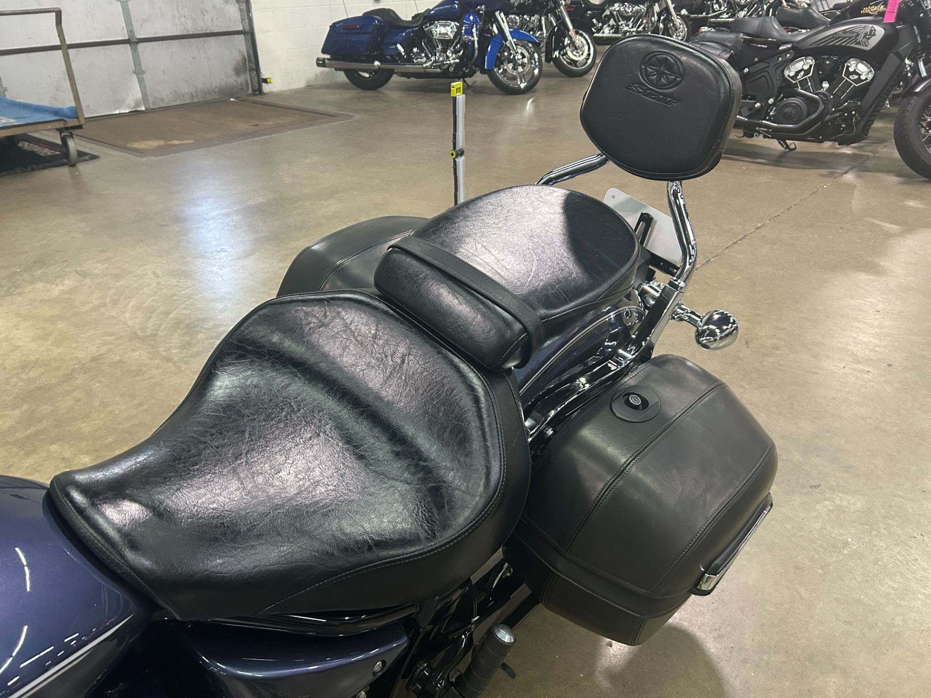 2015 Yamaha V Star 1300 Tourer in Eden Prairie, Minnesota - Photo 8