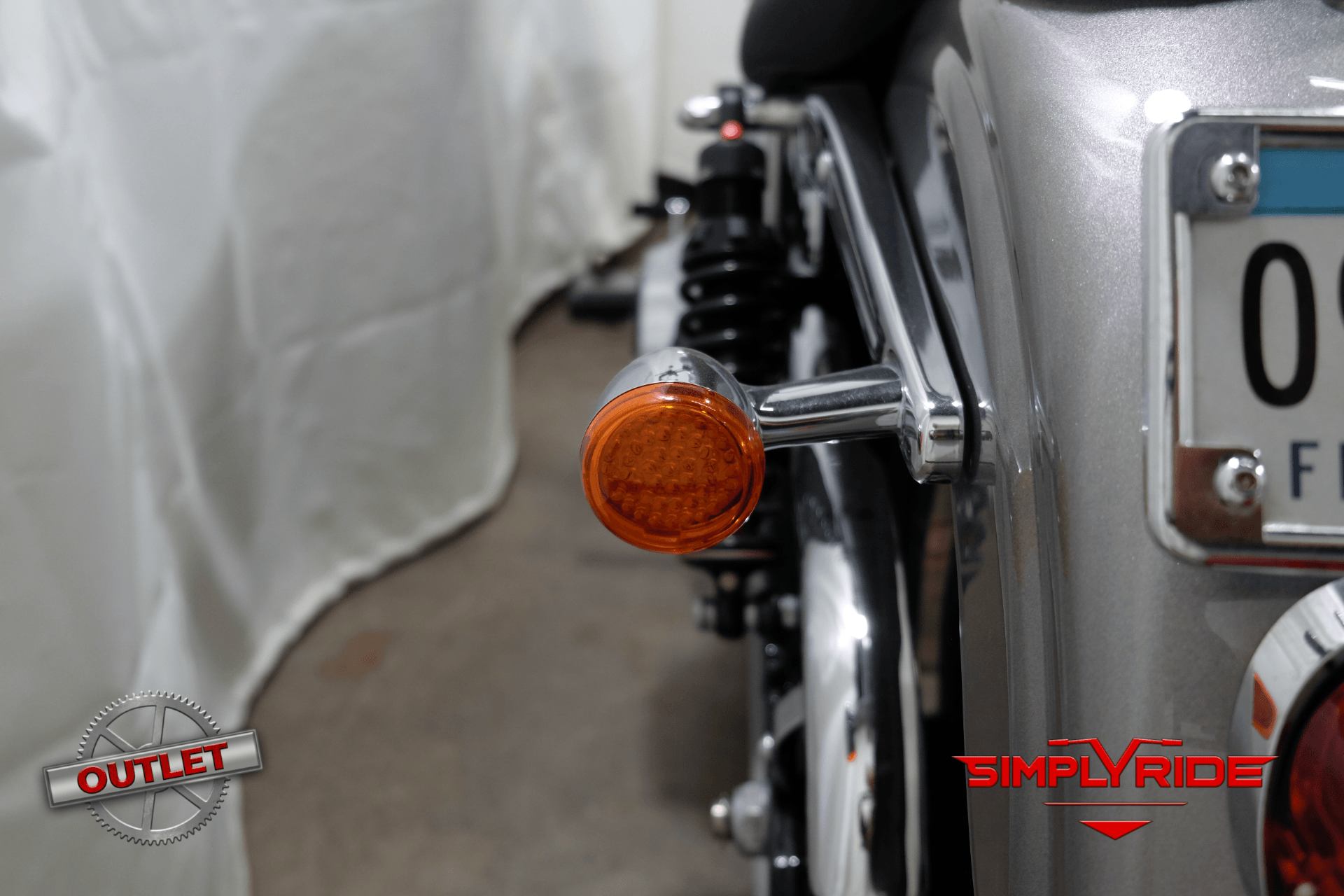 2016 Harley-Davidson Low Rider TURBO in Eden Prairie, Minnesota - Photo 10