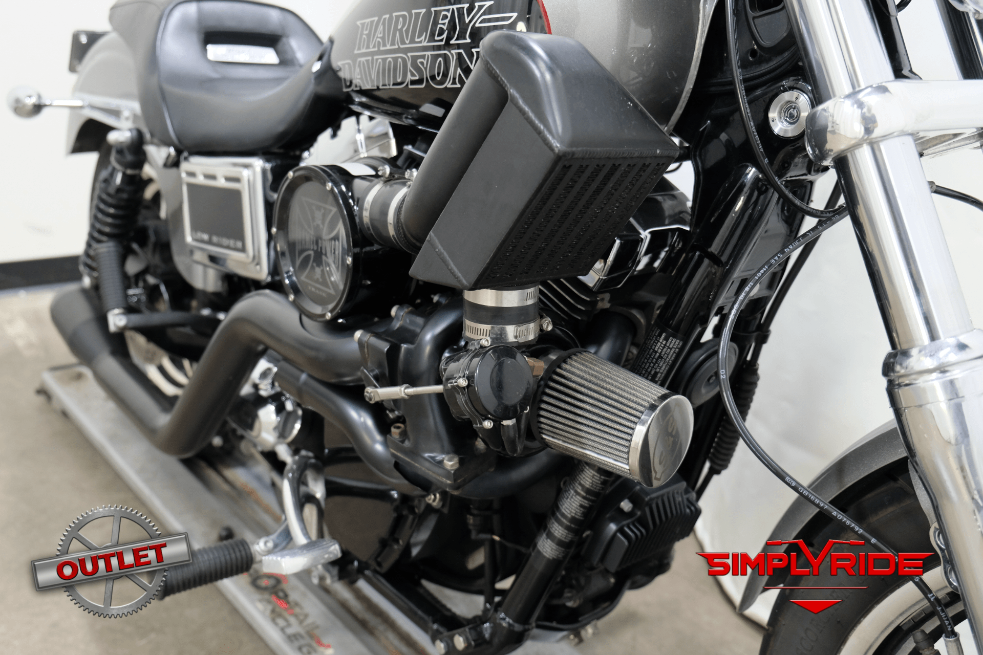 2016 Harley-Davidson Low Rider TURBO in Eden Prairie, Minnesota - Photo 14