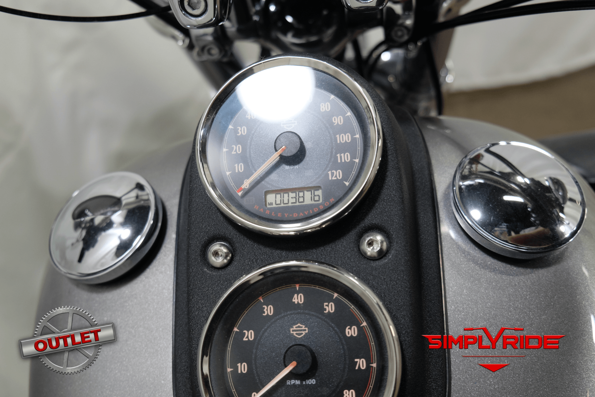 2016 Harley-Davidson Low Rider® in Eden Prairie, Minnesota - Photo 18