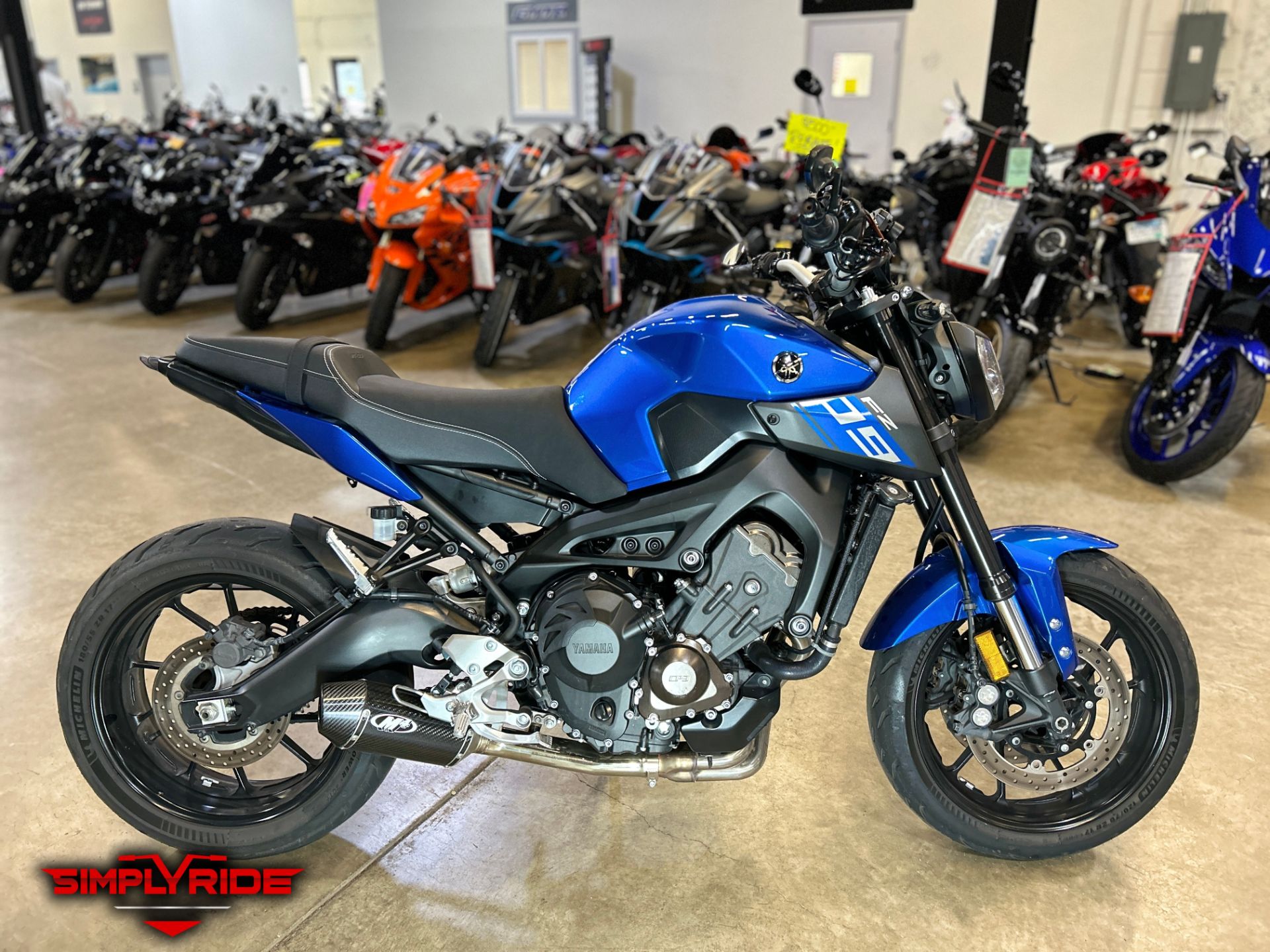 2016 Yamaha FZ-09 in Eden Prairie, Minnesota - Photo 1