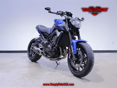 2016 Yamaha FZ-09 in Eden Prairie, Minnesota