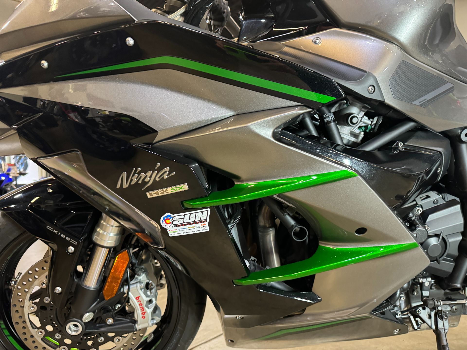 2019 Kawasaki Ninja H2 SX SE+ in Eden Prairie, Minnesota - Photo 7