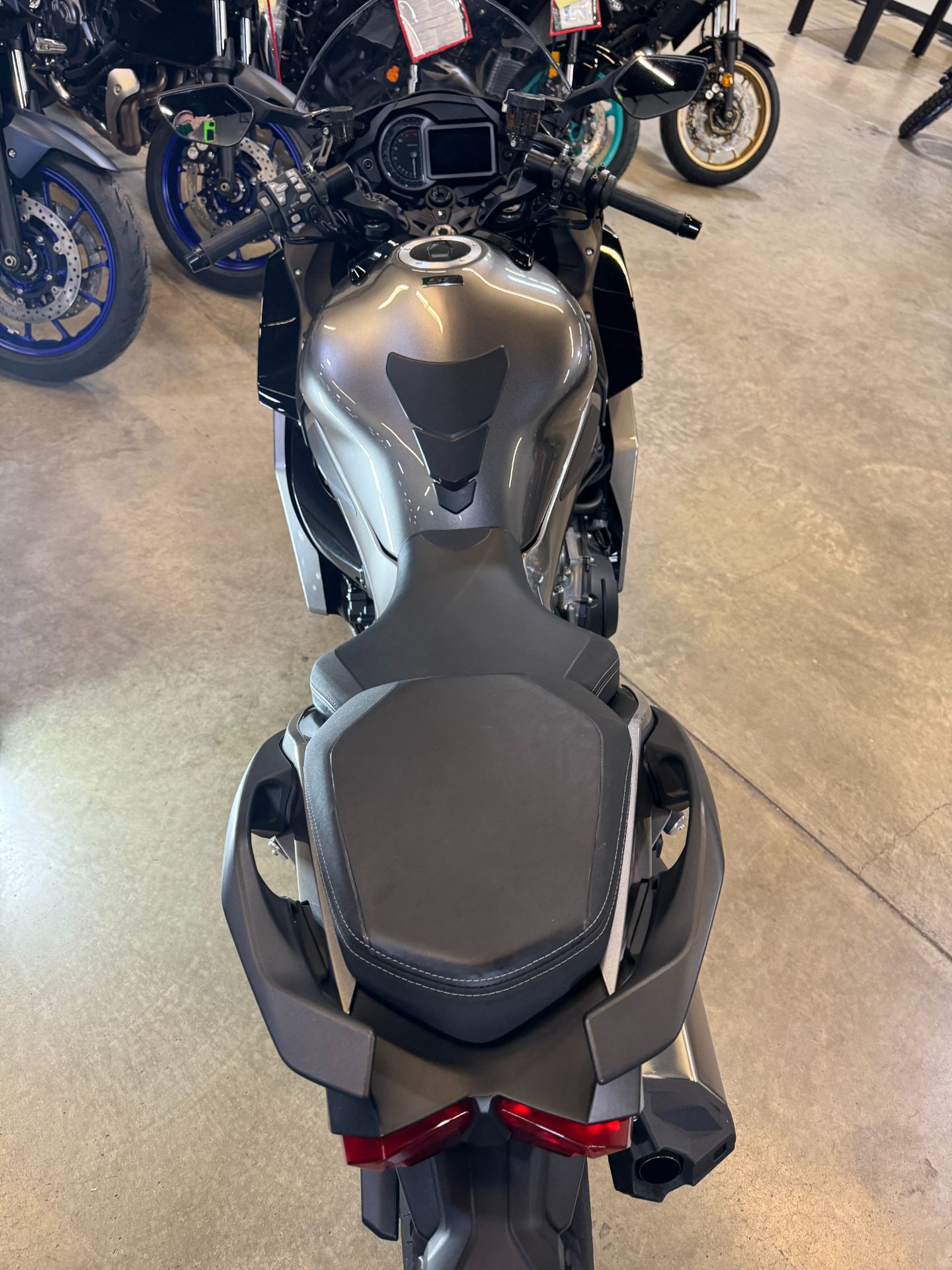 2019 Kawasaki Ninja H2 SX SE+ in Eden Prairie, Minnesota - Photo 9