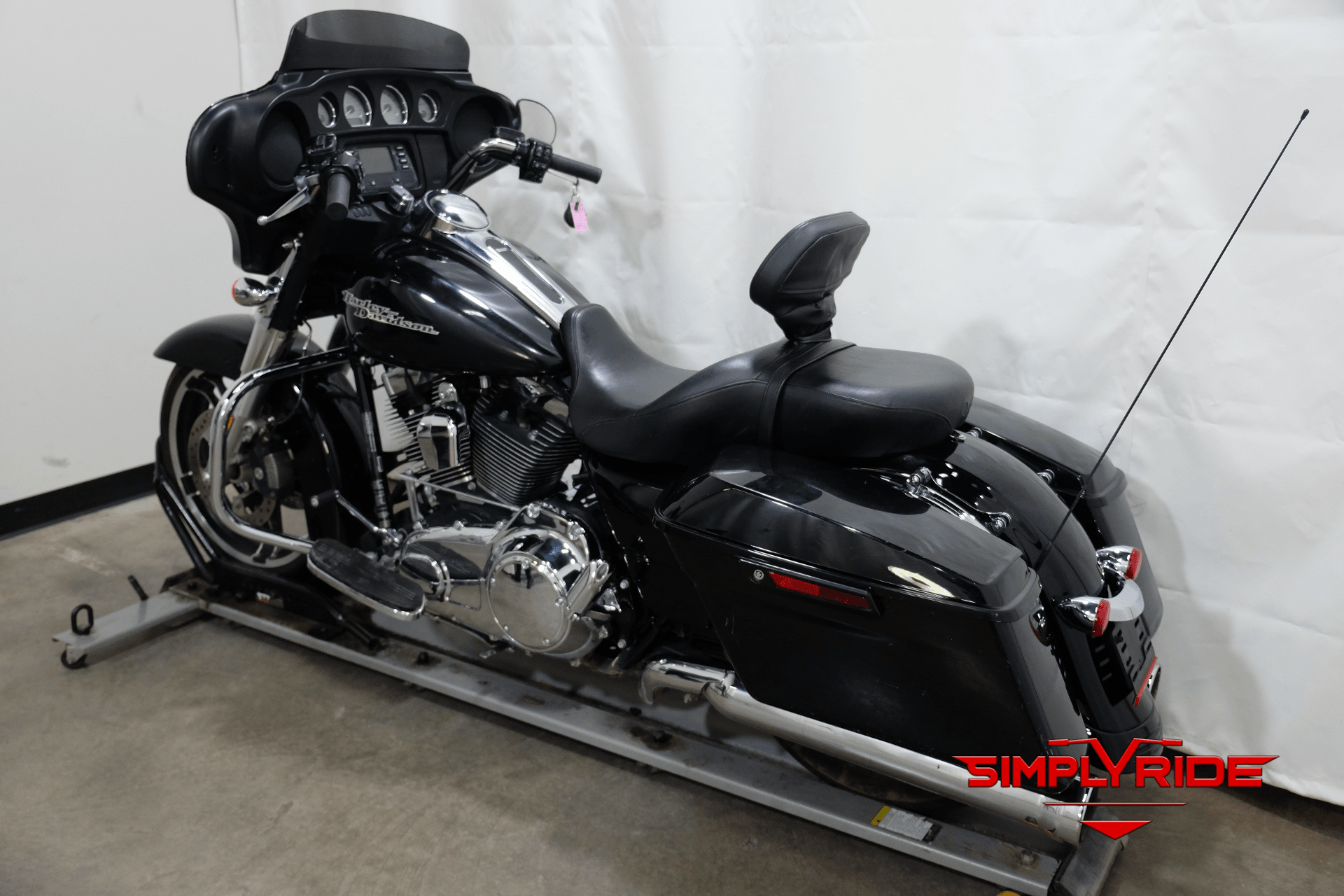 2014 Harley-Davidson Street Glide® in Eden Prairie, Minnesota - Photo 6