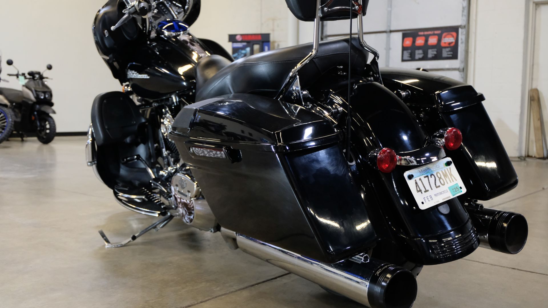 2014 Harley-Davidson Street Glide® in Eden Prairie, Minnesota - Photo 10