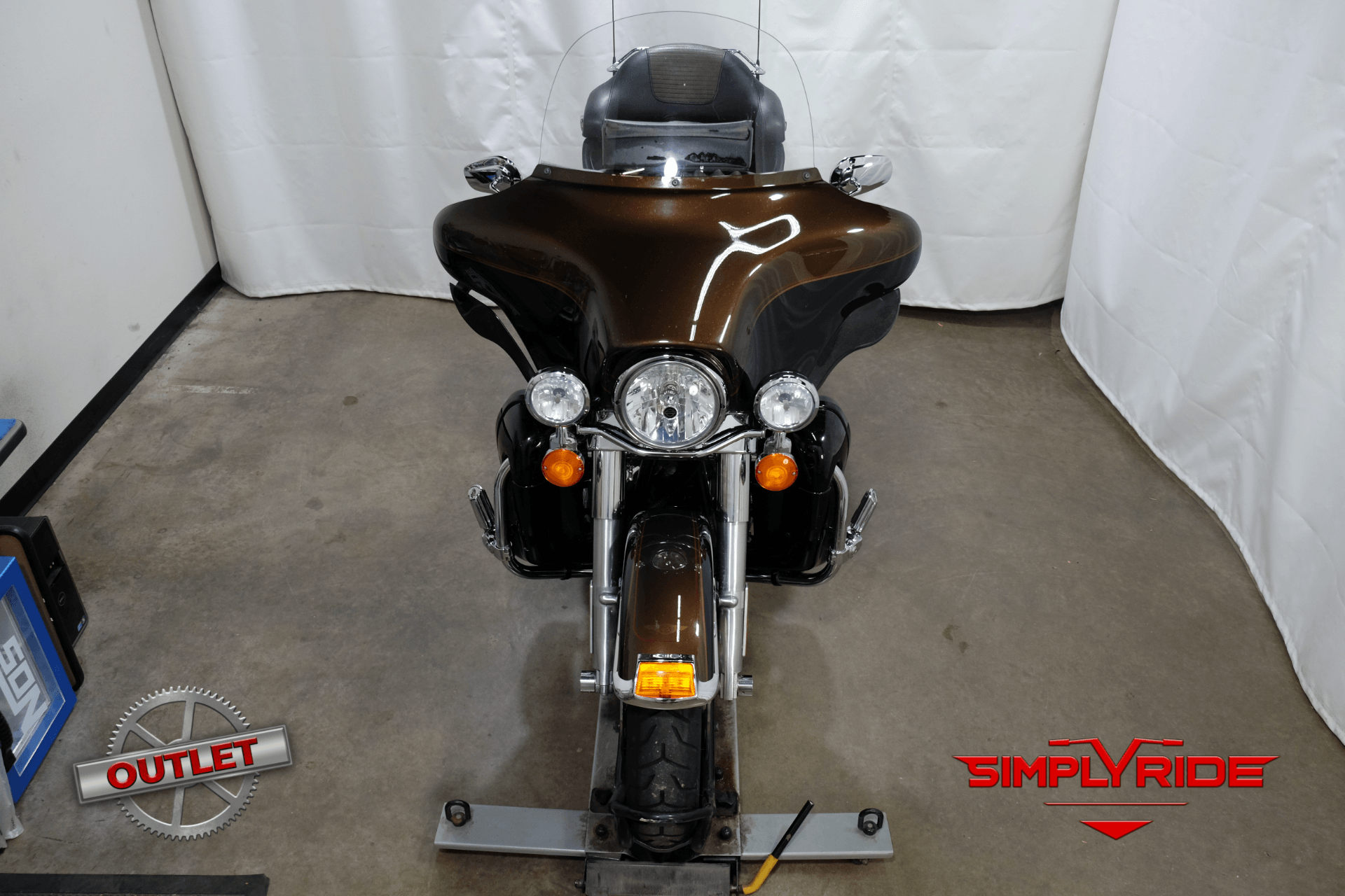 2013 Harley-Davidson Electra Glide® Ultra Limited 110th Anniversary Edition in Eden Prairie, Minnesota - Photo 3