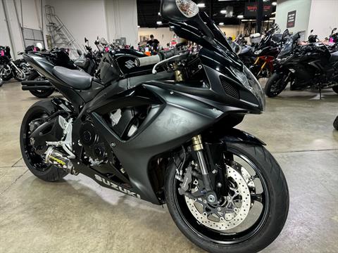 2007 Suzuki GSX-R600™ in Eden Prairie, Minnesota - Photo 2