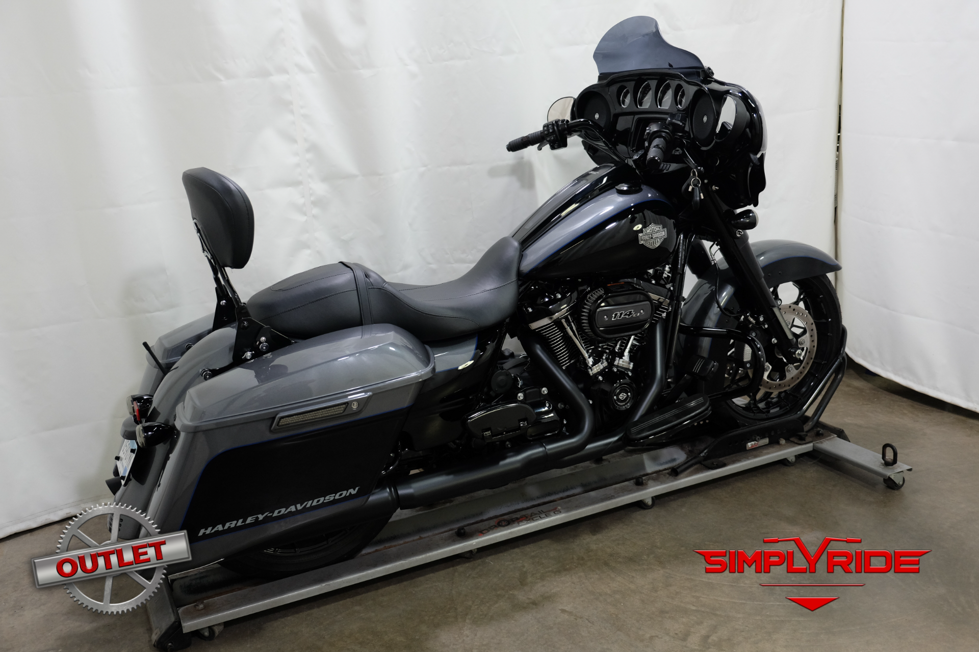 2021 Harley-Davidson Street Glide® Special in Eden Prairie, Minnesota - Photo 8