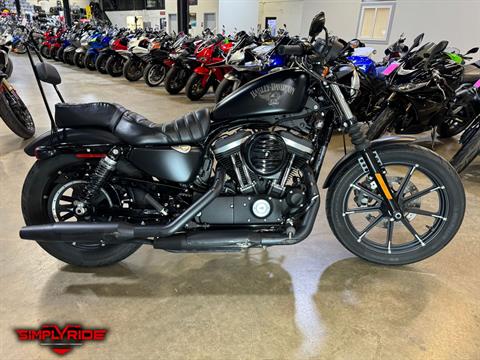 2017 Harley-Davidson Iron 883™ in Eden Prairie, Minnesota
