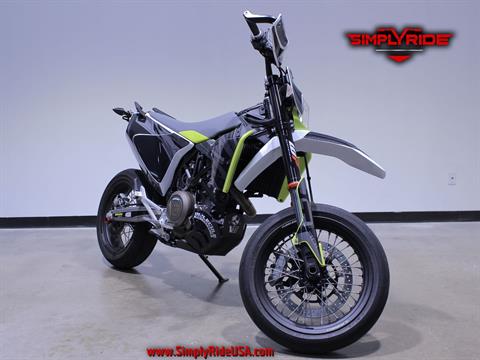 2022 Husqvarna 701 Supermoto in Eden Prairie, Minnesota