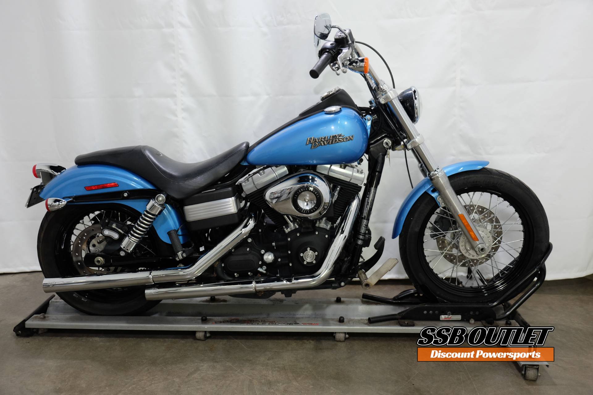 2011 Harley-Davidson Dyna® Street Bob® in Eden Prairie, Minnesota - Photo 1