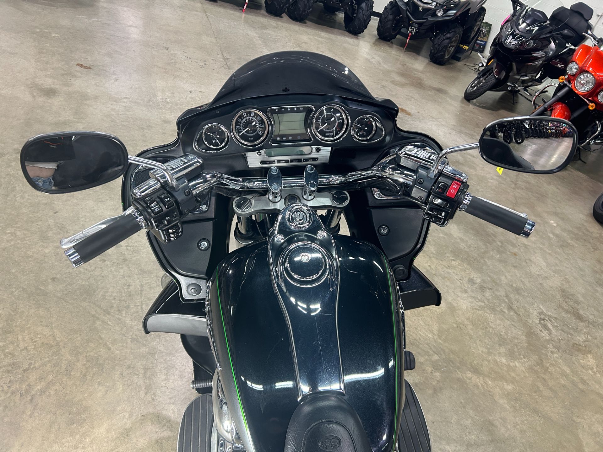 2017 Kawasaki Vulcan 1700 Voyager ABS in Eden Prairie, Minnesota - Photo 8