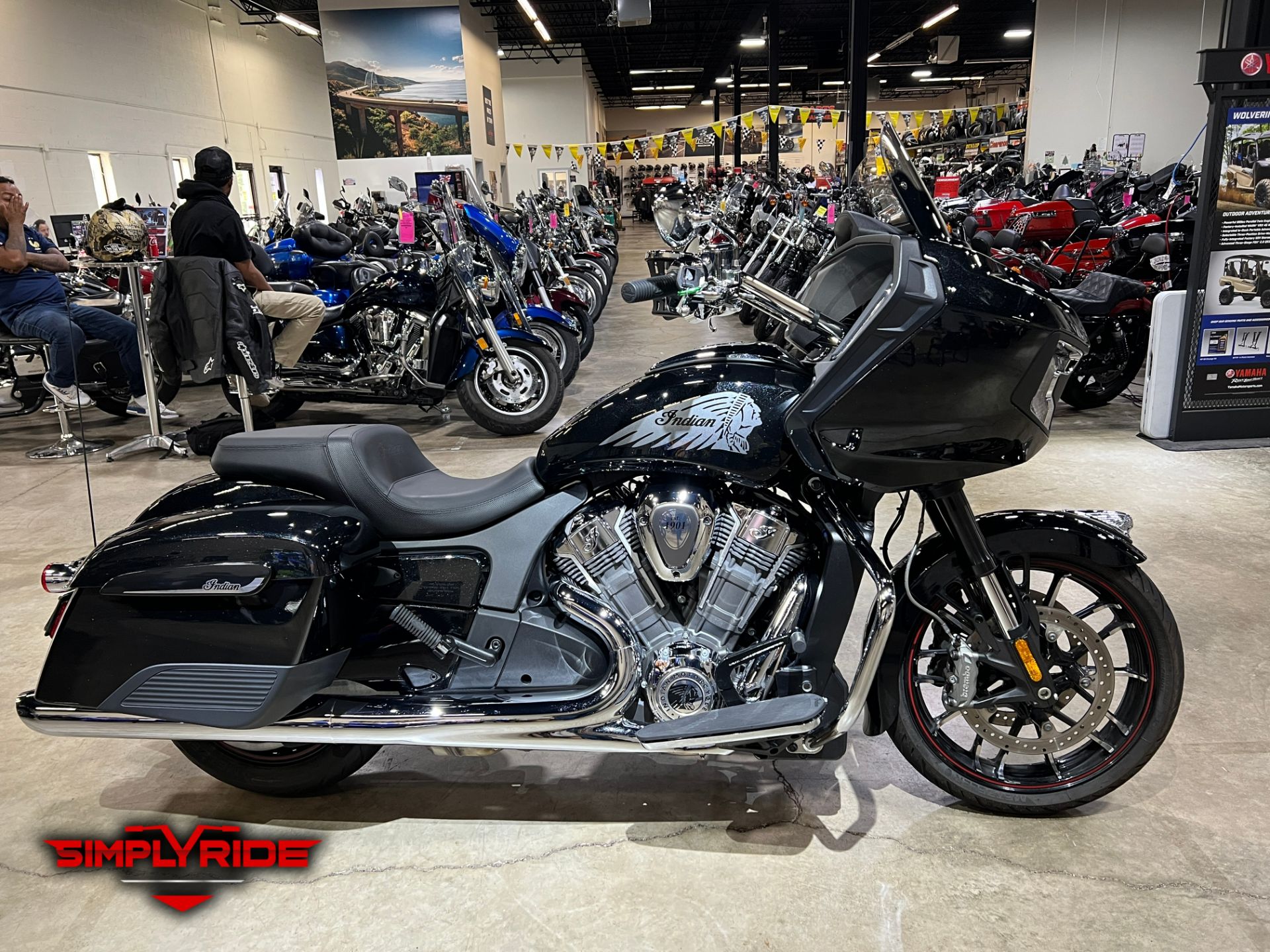 2020 Indian Motorcycle Challenger® Limited in Eden Prairie, Minnesota - Photo 1