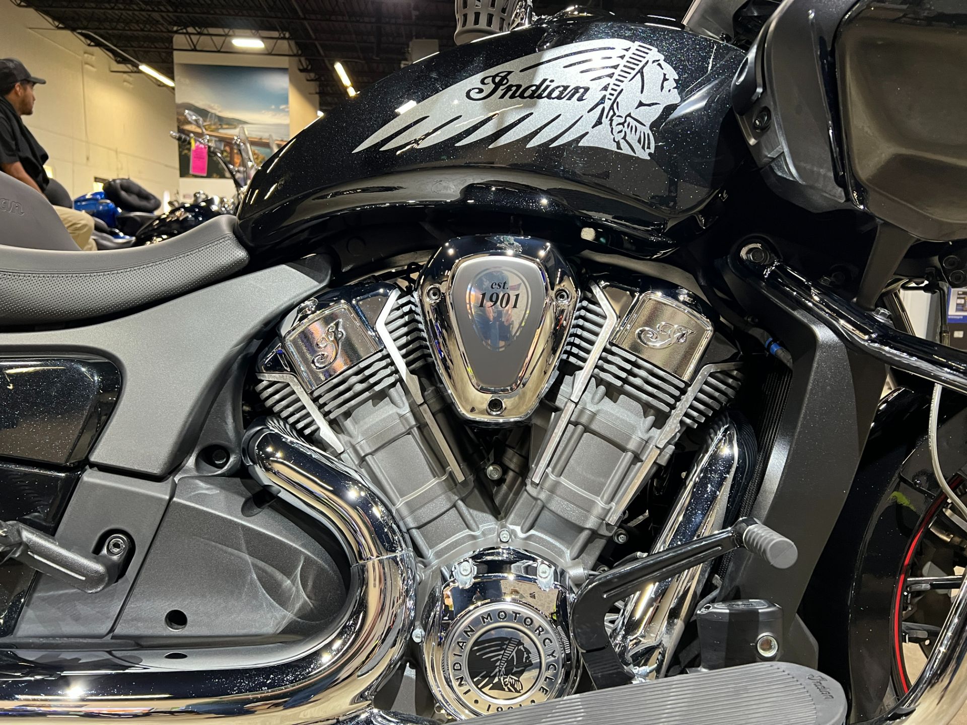 2020 Indian Motorcycle Challenger® Limited in Eden Prairie, Minnesota - Photo 2