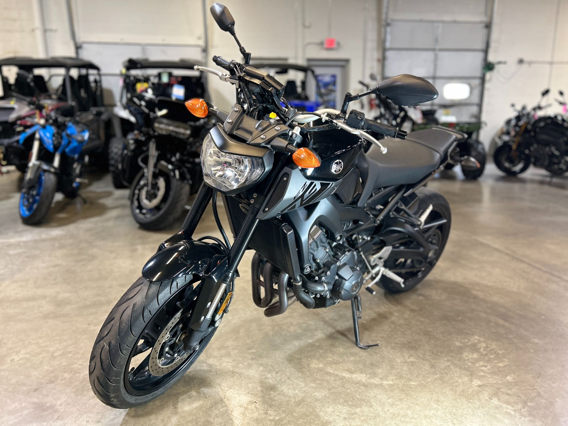 2016 Yamaha FZ-09 in Eden Prairie, Minnesota - Photo 4