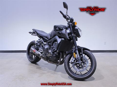 2016 Yamaha FZ-09 in Eden Prairie, Minnesota