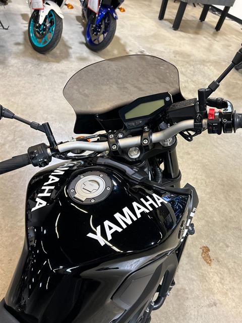 2016 Yamaha FZ-09 in Eden Prairie, Minnesota - Photo 10