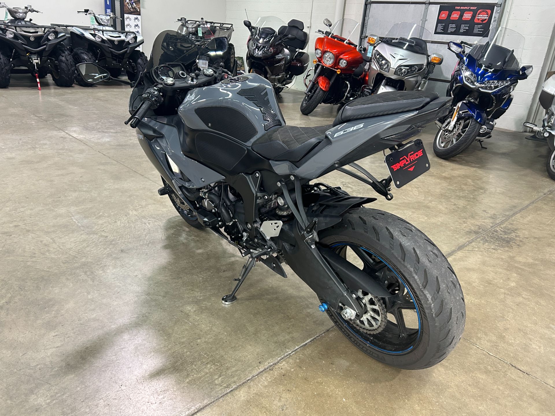 2019 Kawasaki Ninja ZX-6R ABS in Eden Prairie, Minnesota - Photo 8