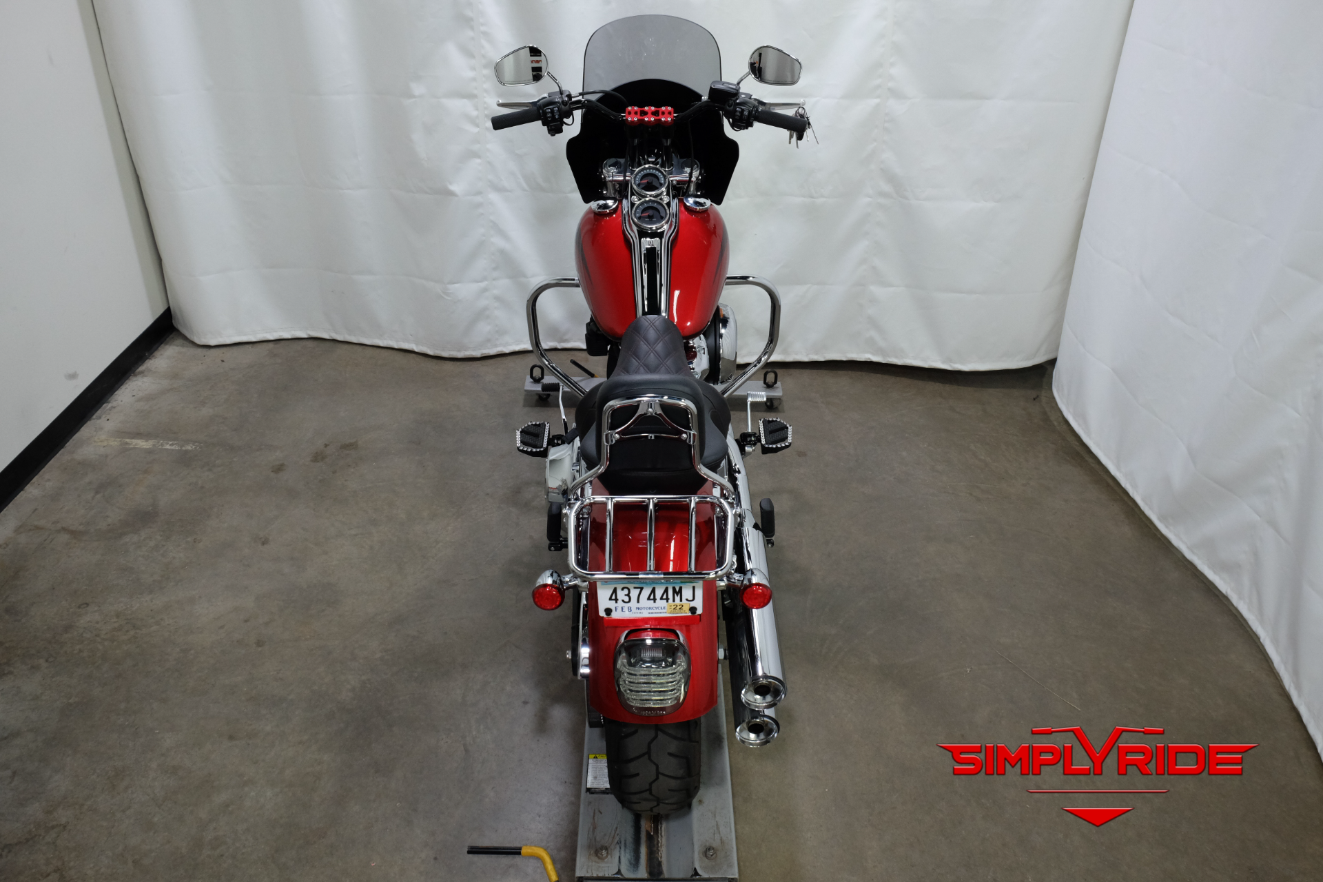 2018 Harley-Davidson Low Rider® 107 in Eden Prairie, Minnesota - Photo 7